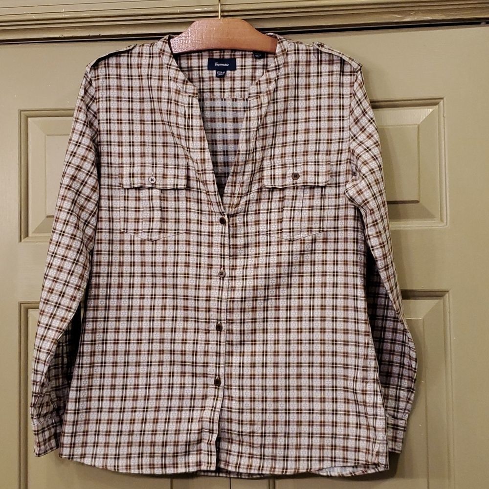 Women's Faconnable plaid v neck button front shirt